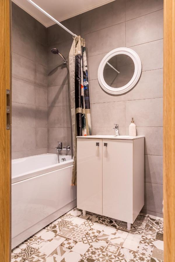 Studio T By Mrg Apartments Boekarest Buitenkant foto