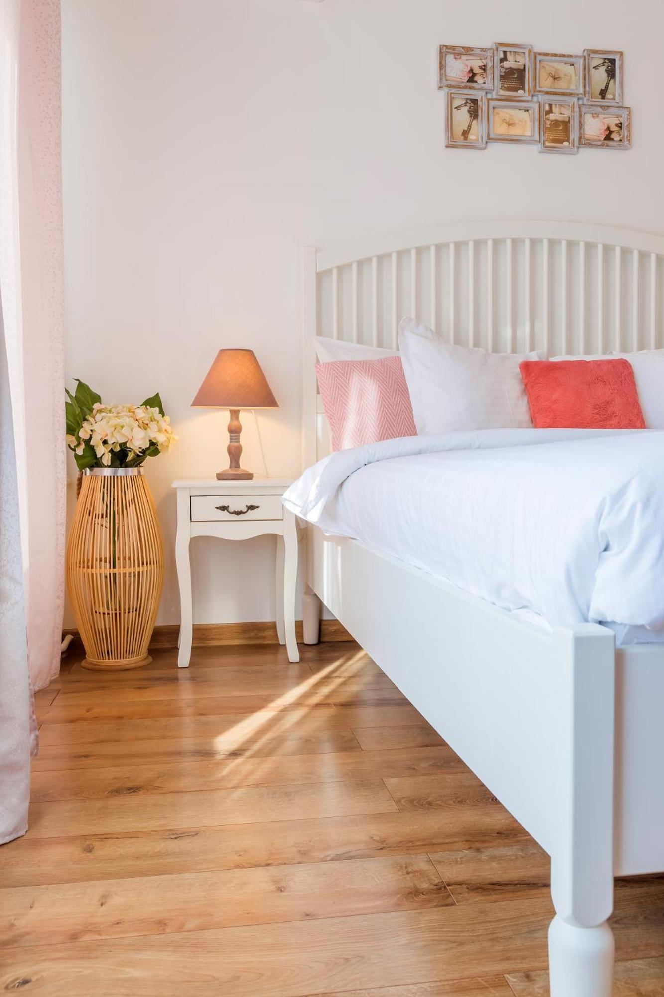 Studio T By Mrg Apartments Boekarest Buitenkant foto